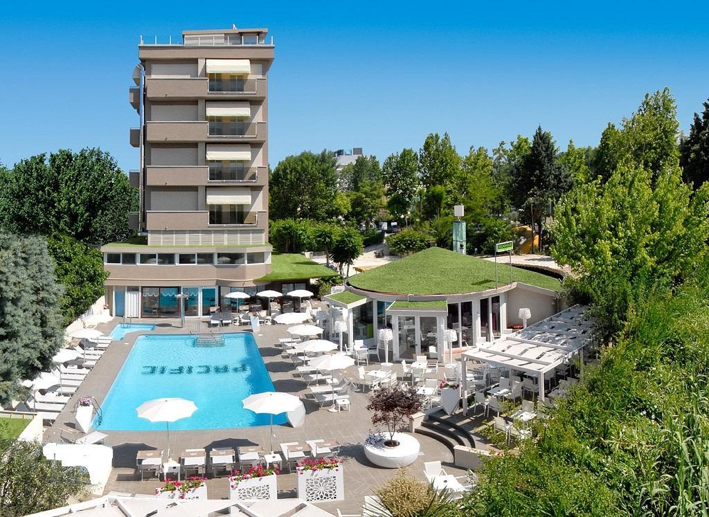 Hotel Pacific Cattolica Buitenkant foto